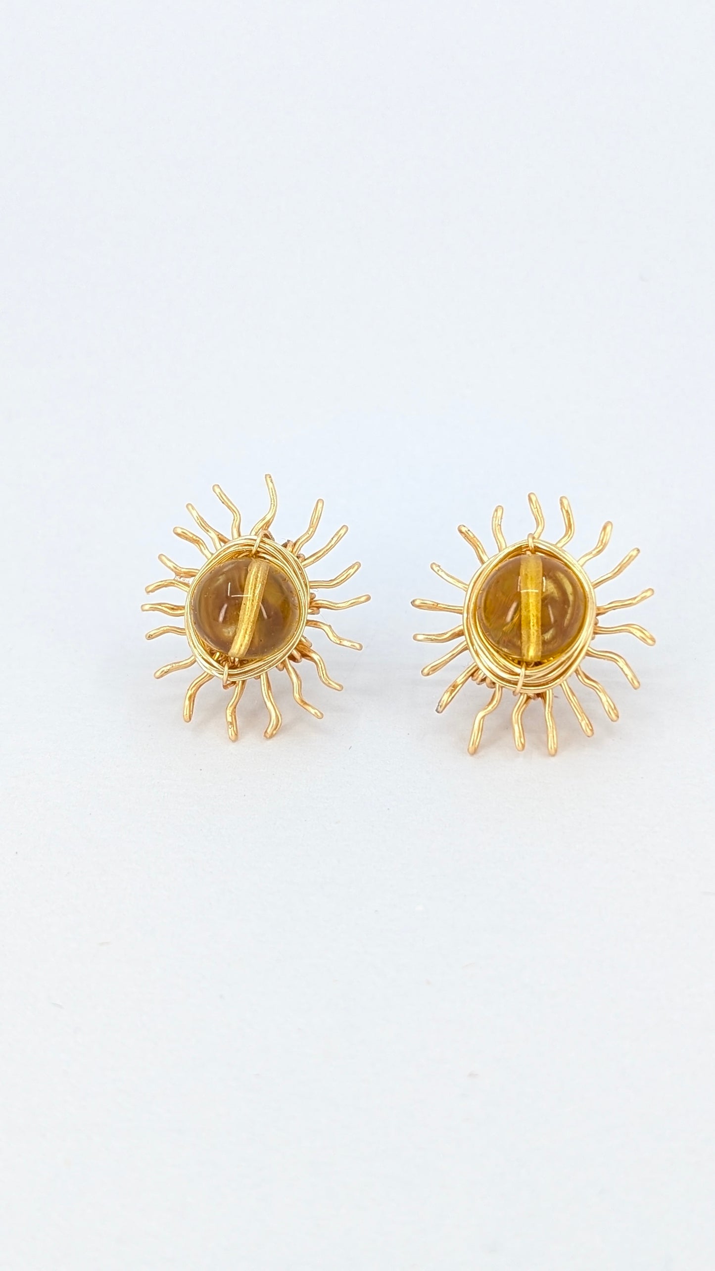Aura Dorado Amber sunshine stud earring
