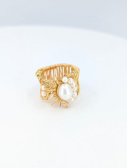 Half river pearls sunshines adjustable ring