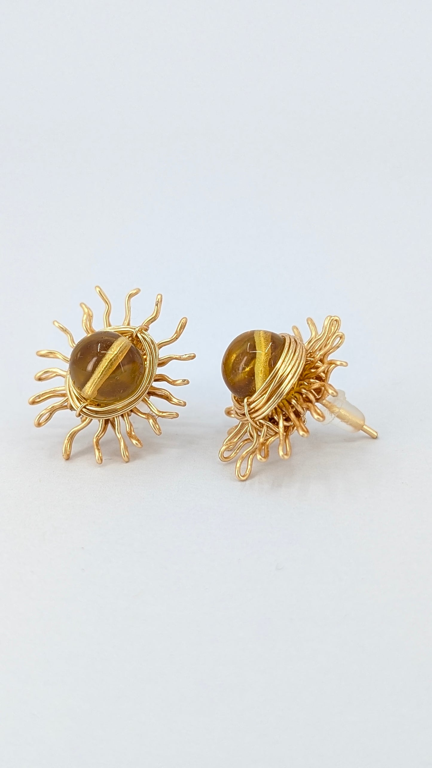 Aura Dorado Amber sunshine stud earring