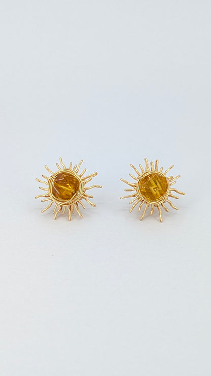 Aura solis Amber sunshine stud earring