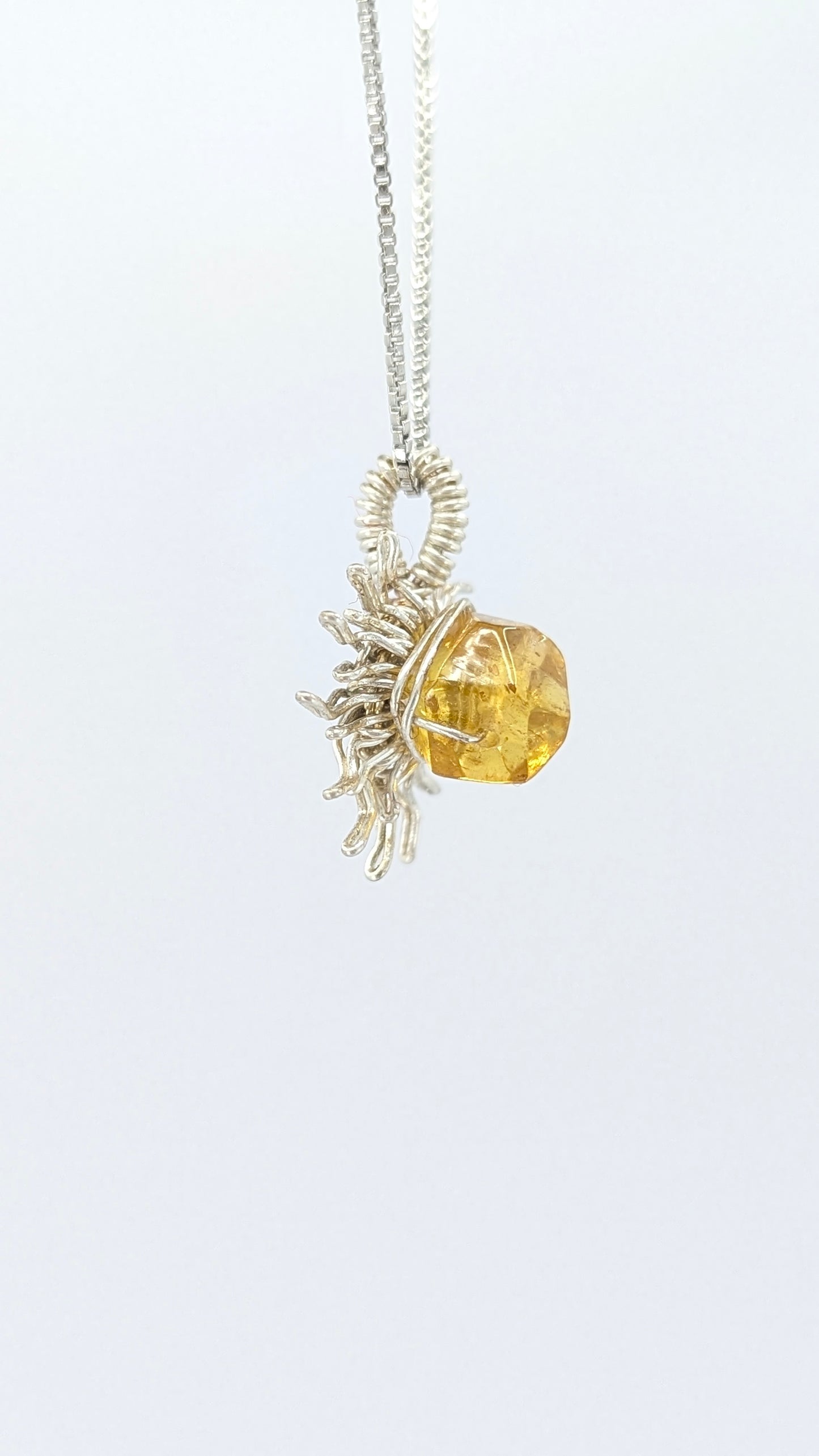 Sunshine Amber silver color necklace