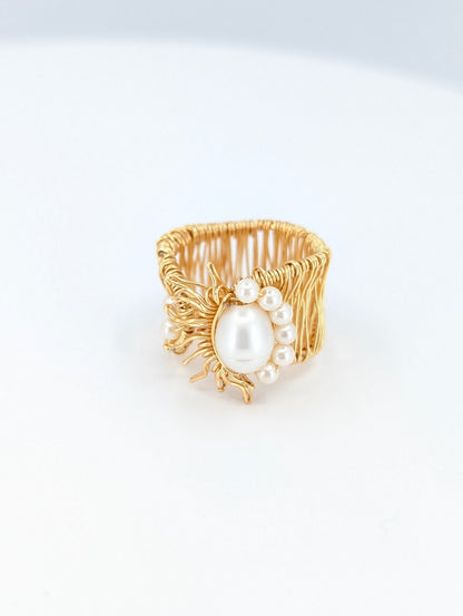Half river pearls sunshines adjustable ring