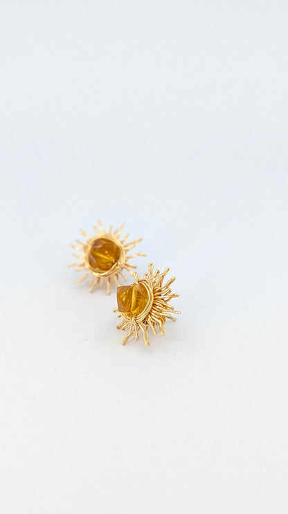 Aura solis Amber sunshine stud earring
