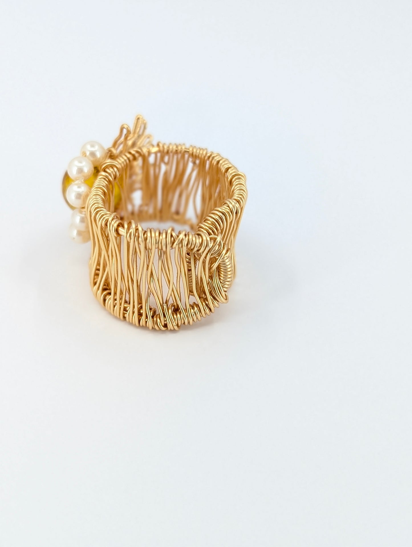 Sunset Half river pearl sunshine with amber ring