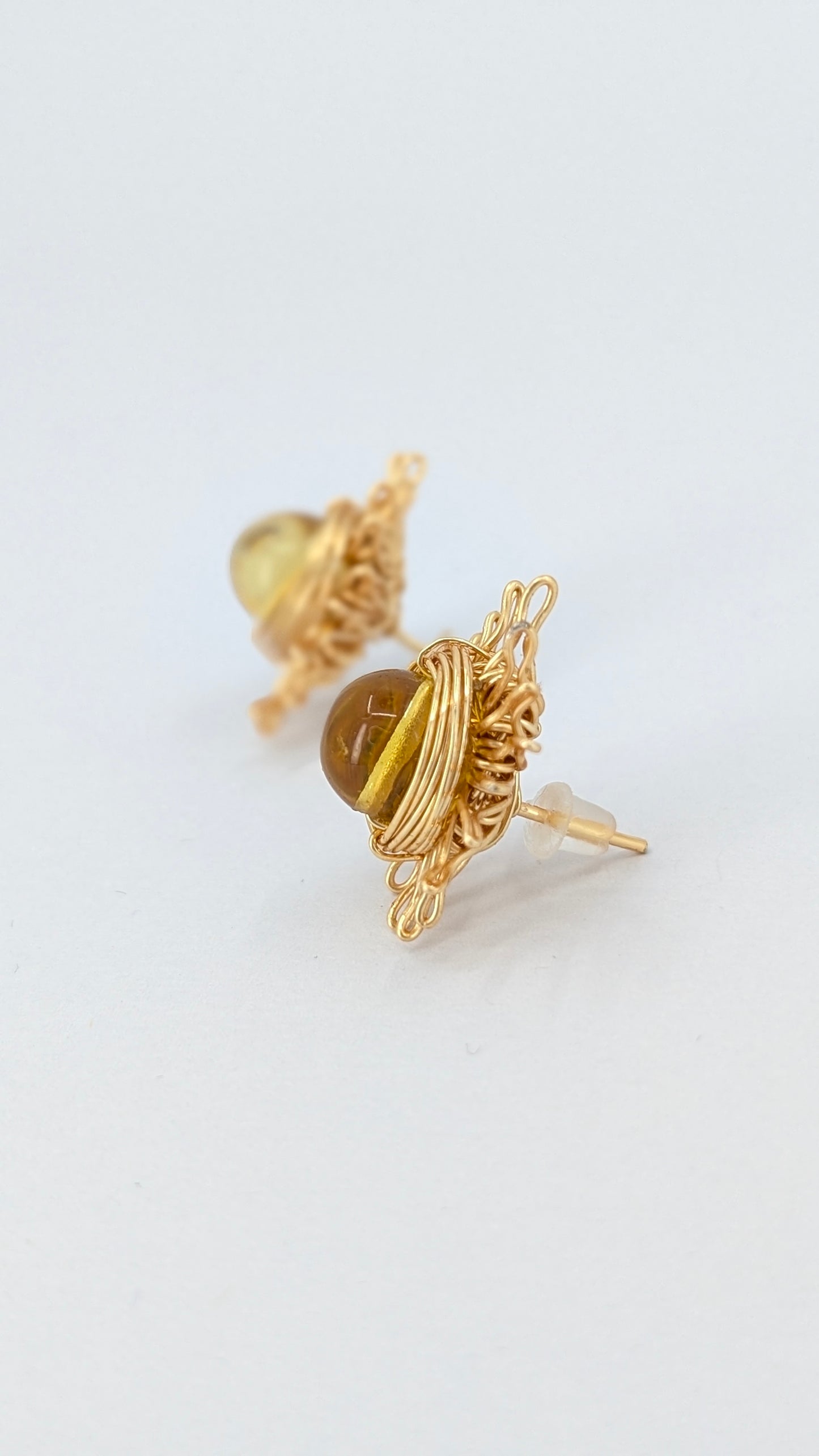 Aura Dorado Amber sunshine stud earring