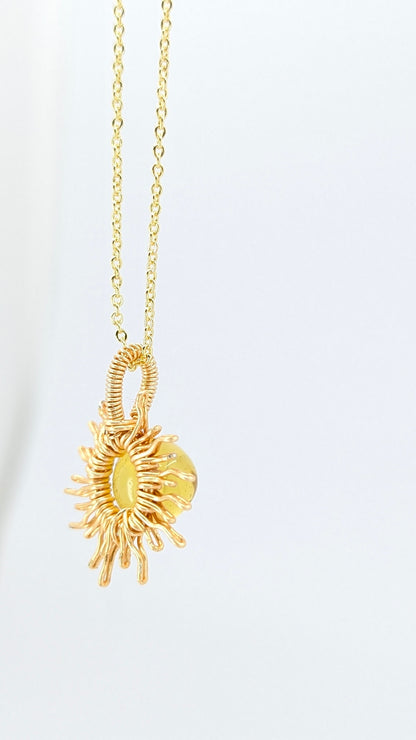 Amber Sunshine Necklace – Gold Tone (Light Rounded Amber)