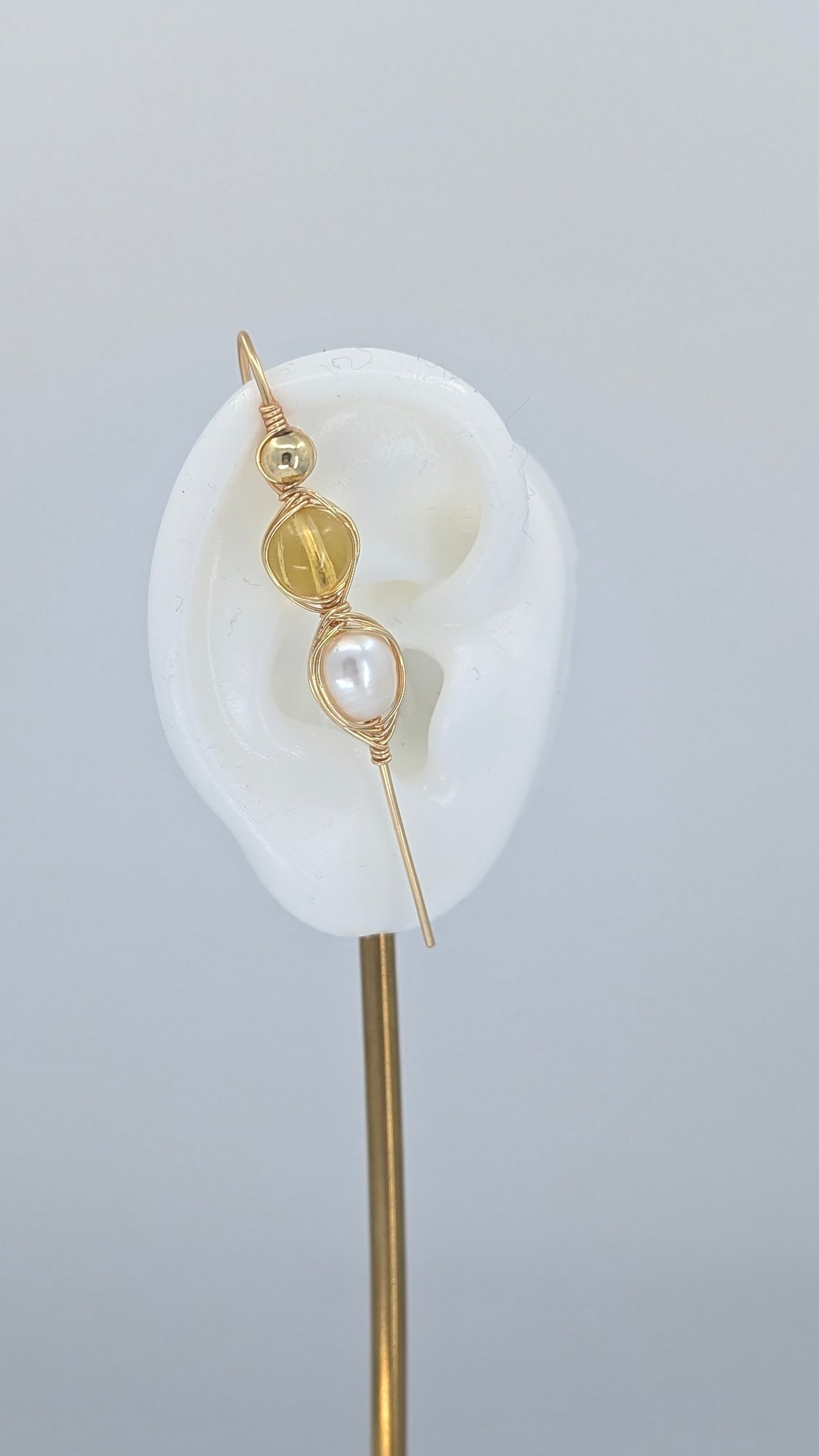 Amber and Pearl ear pin