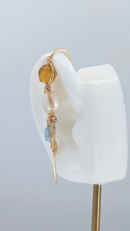 Triple stones ear pin